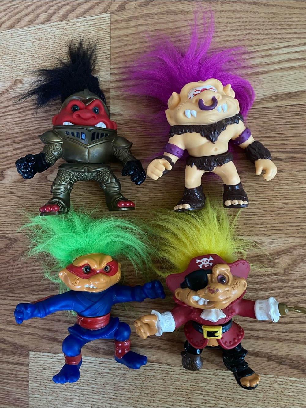 Vintage Troll Set - Multicolor Hair (Unknown Brand)